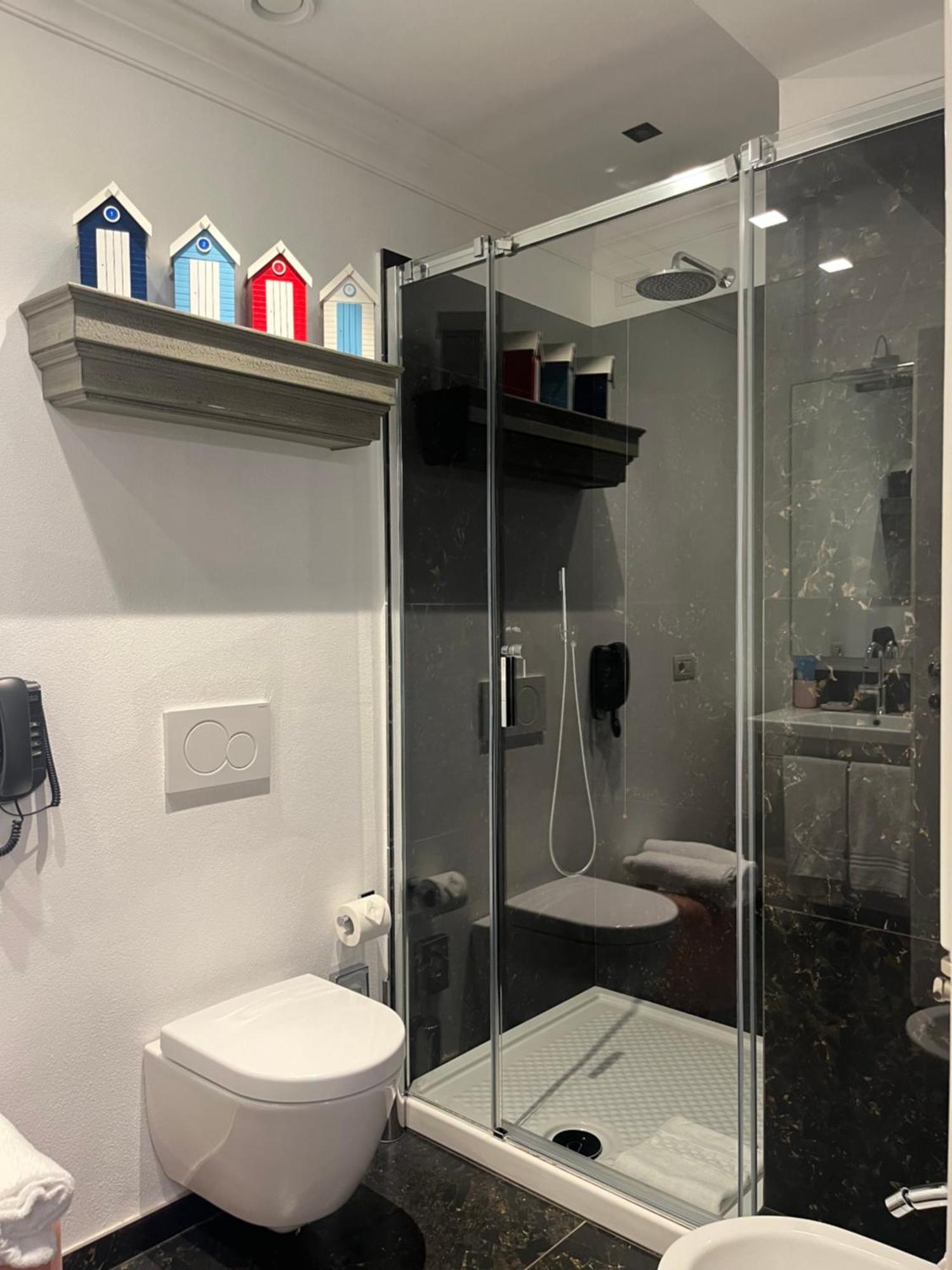 פינאלה ליגורה Hotel Marina Charming Rooms מראה חיצוני תמונה