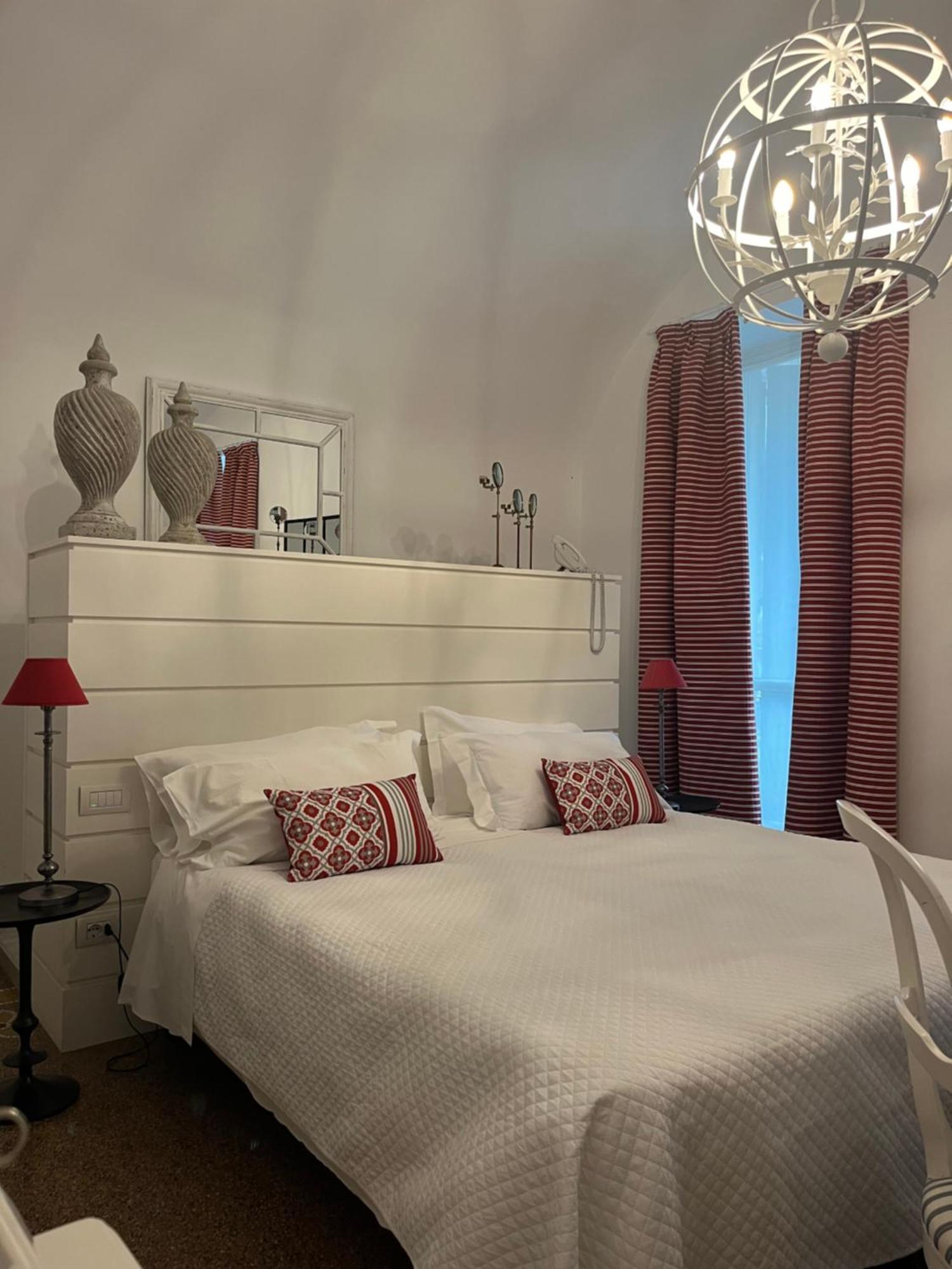 פינאלה ליגורה Hotel Marina Charming Rooms מראה חיצוני תמונה